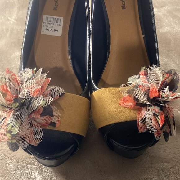 Z London Peep Toe Pump NWT - Size 10 - Picture 6 of 9